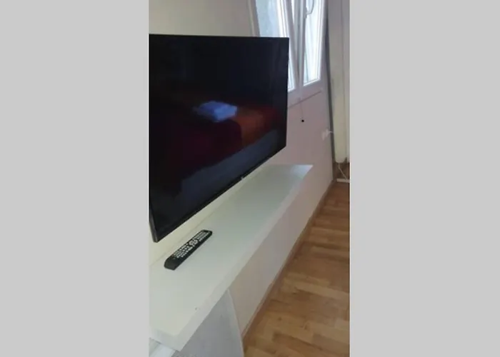 Air Conditioned Studio In Quite Garden With Barbecue Athens